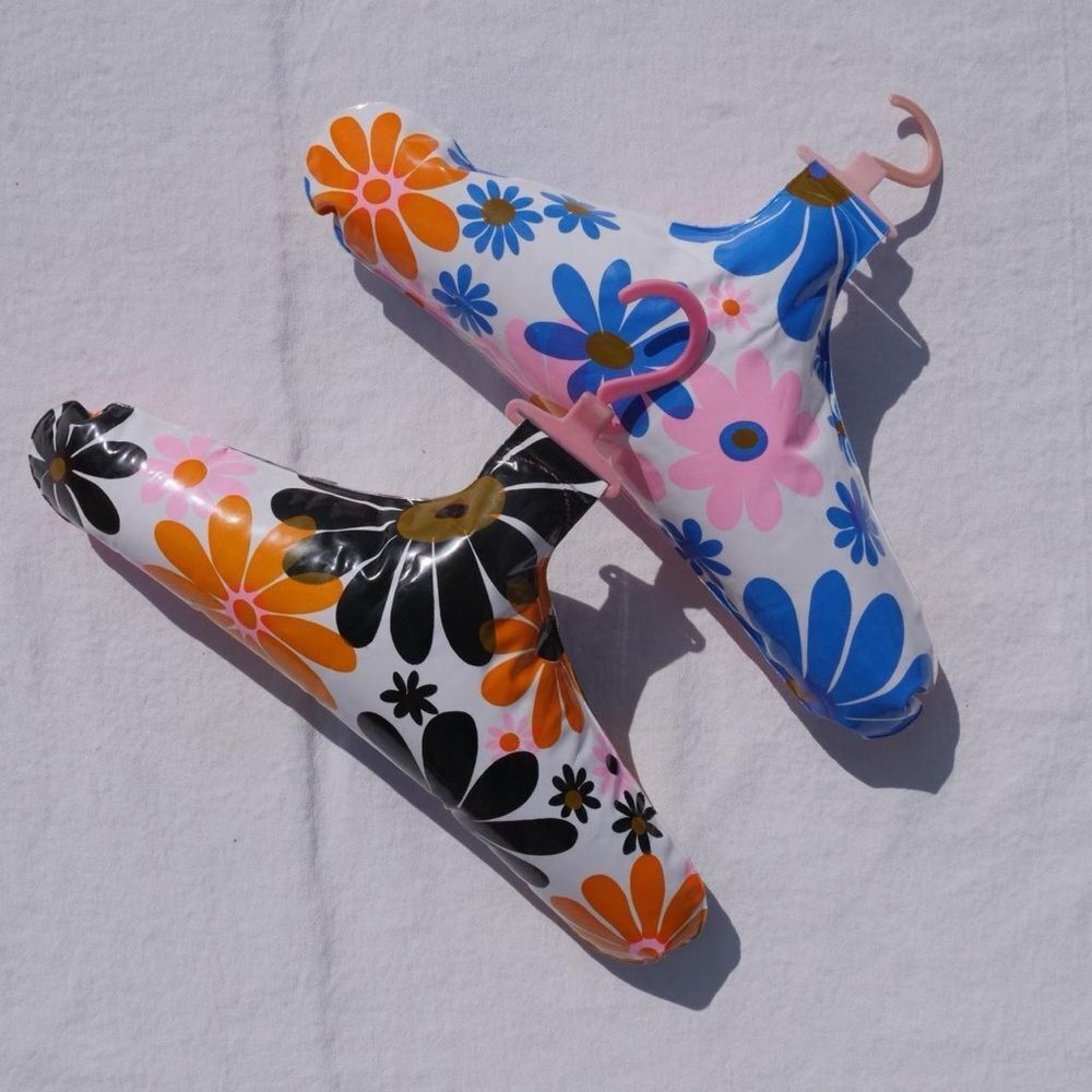 Set of 2 cute 70s inflatable hangers